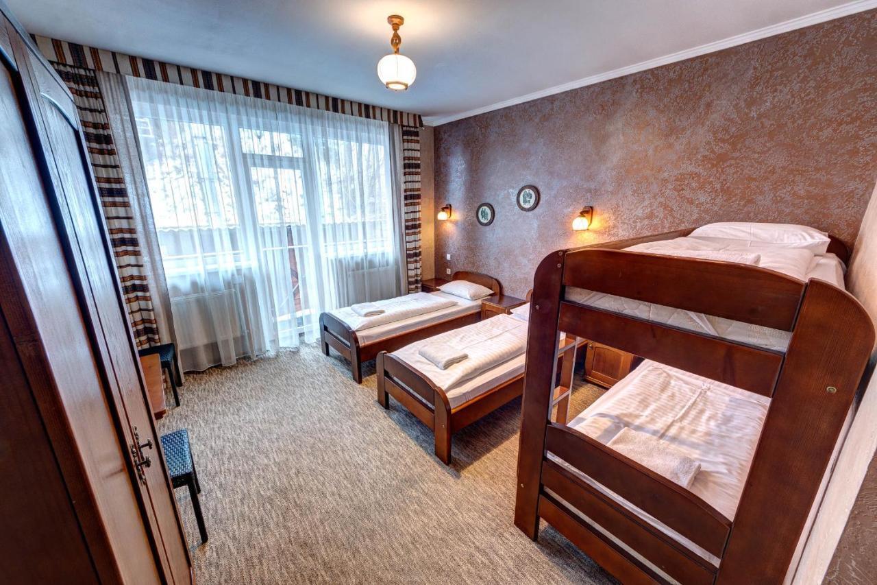 Hotel Gutsulia Bukovel Luaran gambar